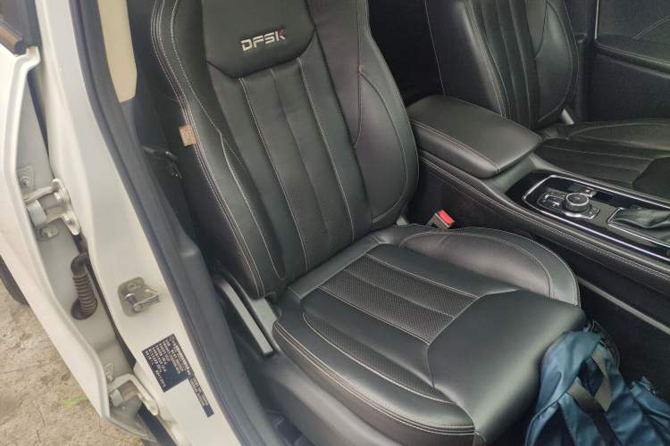 Used Dongfeng Fengon 580 2018 1.5T CVT Luxury Model Right Front Seat