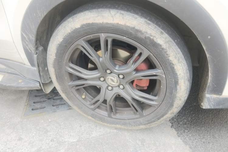 Used Dongfeng Fengon 580 2018 1.5T CVT ZhiShang Version Right Front Wheel Hub