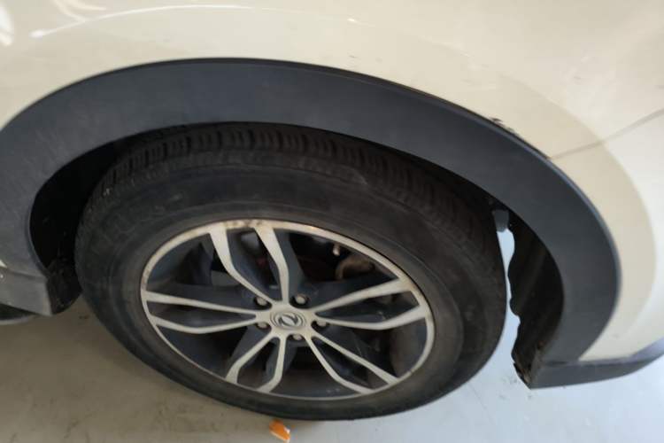 Used Dongfeng Fengon 580 2018 1.5T CVT Luxury Model Right Front Wheel Hub