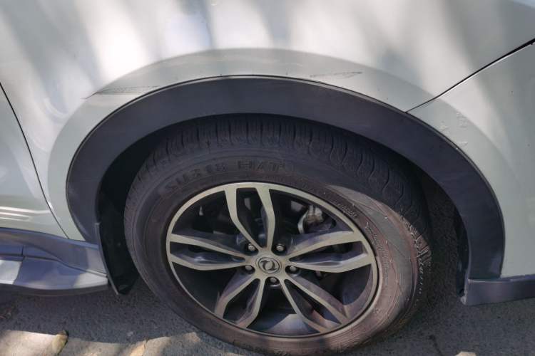 Used Dongfeng Fengon 580 2018 1.5T CVT Luxury Model Right Front Wheel Hub