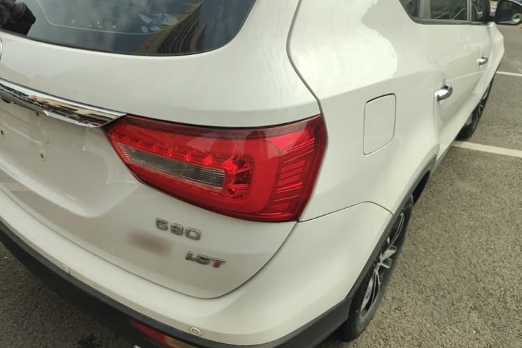 Used Dongfeng Fengon 580 2018 1.5T CVT Luxury Model Right Rear Taillight