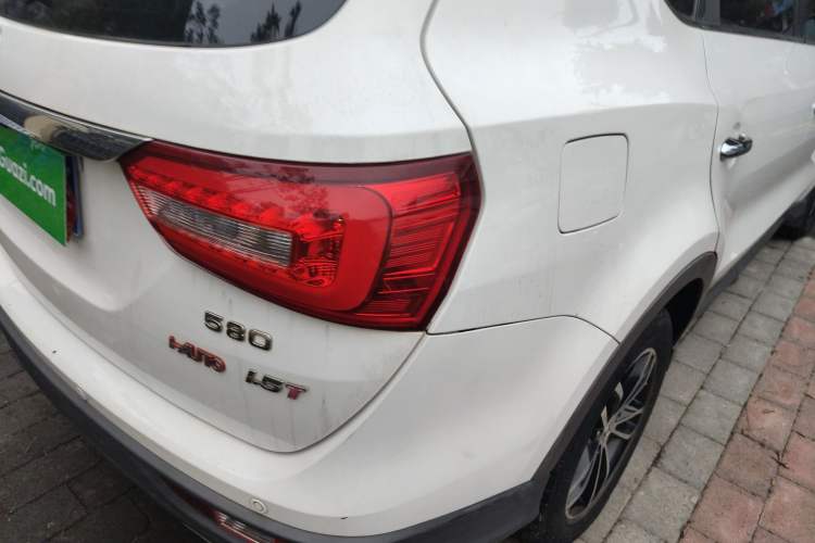 Used Dongfeng Fengon 580 2018 Revised Version 1.5T CVT Luxury Edition Right Rear Taillight