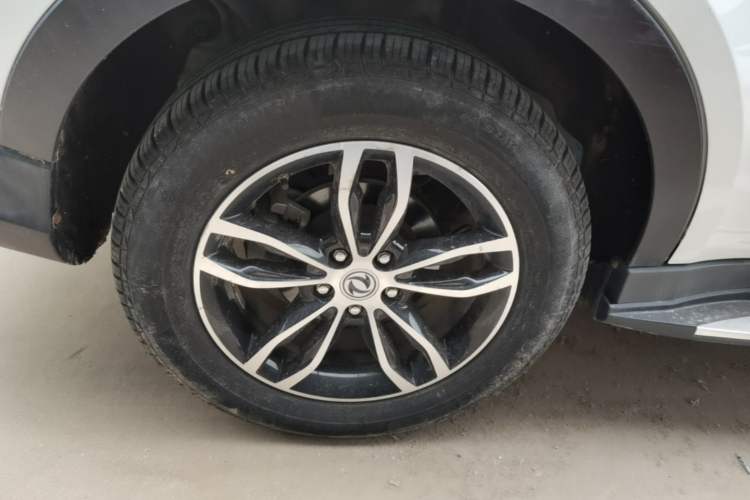 Used Dongfeng Fengon 580 2018 1.5T CVT Luxury Model Right Rear Wheel Hub