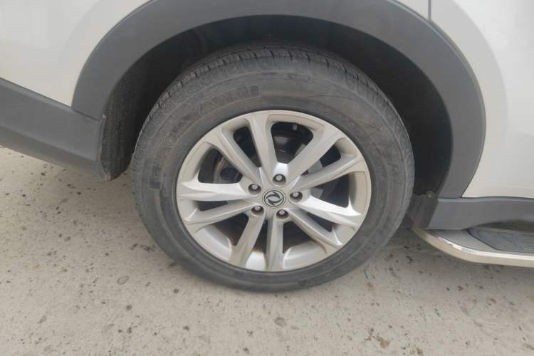 Used Dongfeng Fengon 580 2018 1.8L Manual Comfort Model Right Rear Wheel Hub