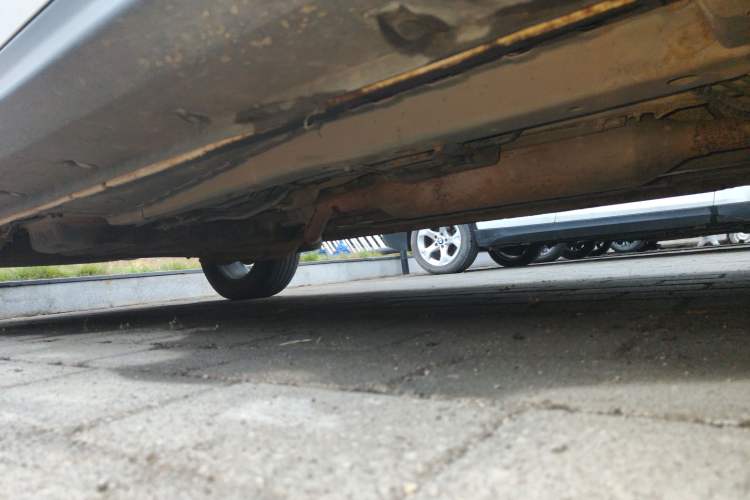 Used Dongfeng Fengon 580 2018 Revised Version 1.5T CVT Luxury Edition Right Side Sill