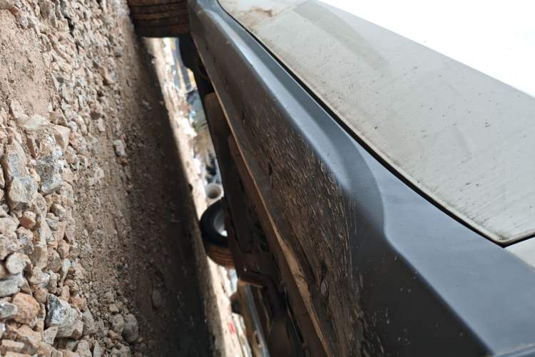 Used Dongfeng Fengon 580 2018 1.5T CVT Smart Connectivity Version Right Side Sill