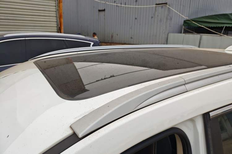 Used Dongfeng Fengon 580 2018 1.5T CVT Smart Connectivity Version Roof