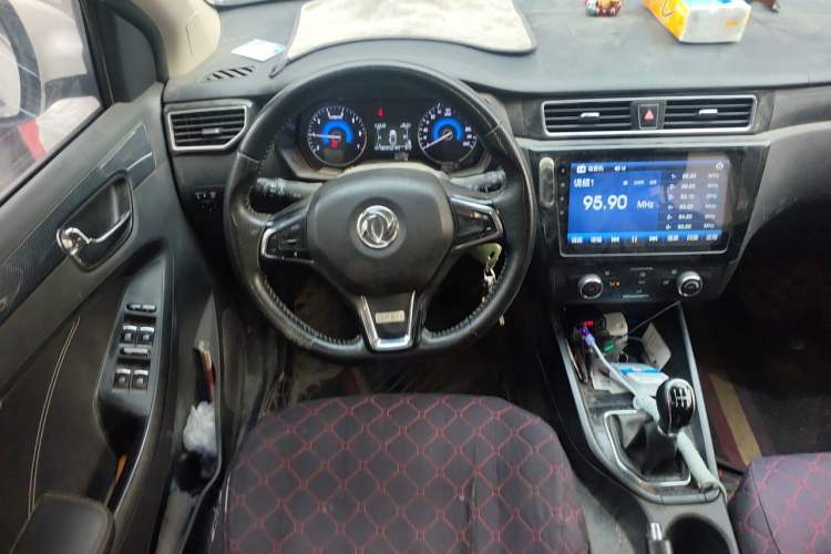 Used Dongfeng Fengon 580 2018 1.8L Manual Comfort Model Steering Wheel