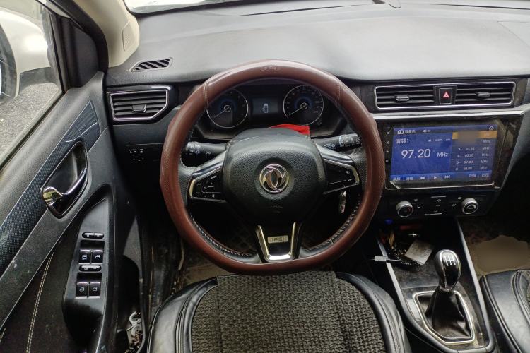 Used Dongfeng Fengon 580 2018 1.8L Manual Comfort Model Steering Wheel