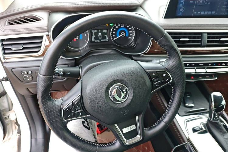 Used Dongfeng Fengon 580 2018 1.5T CVT Smart Connectivity Version Steering Wheel