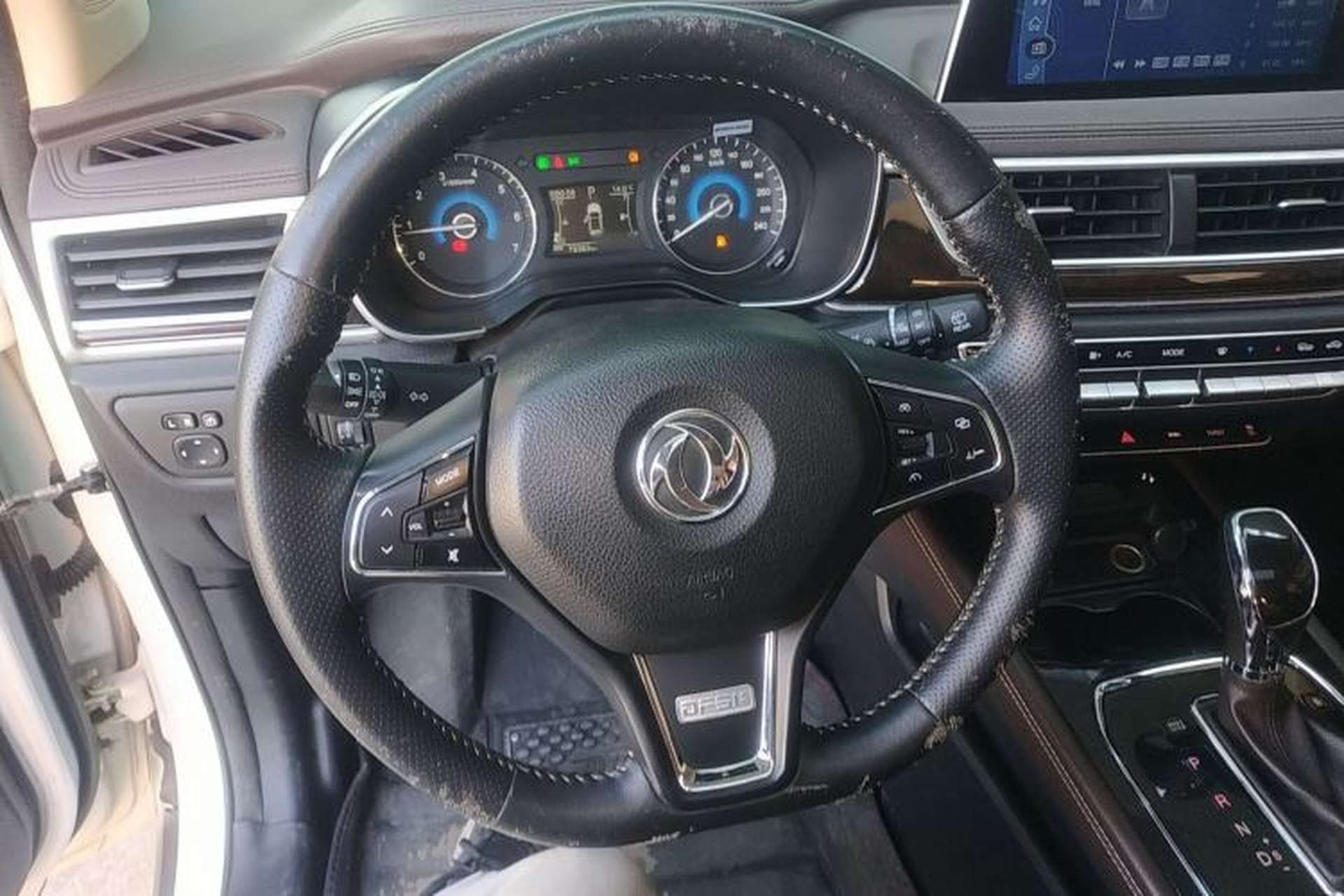 Used Dongfeng Fengon 580 2018 1.5T CVT Luxury Model Steering Wheel