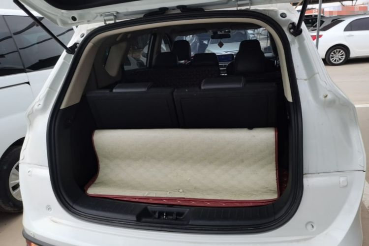 Used Dongfeng Fengon 580 2018 1.5T CVT Luxury Model Trunk