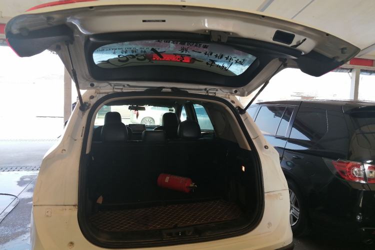 Used Dongfeng Fengon 580 2018 1.5T CVT Luxury Model Trunk