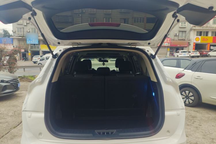 Used Dongfeng Fengon 580 2018 1.5T CVT Luxury Model Trunk