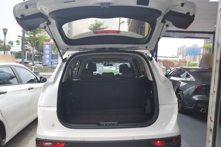 Used Dongfeng Fengon 580 2018 1.5T CVT Luxury Model Trunk