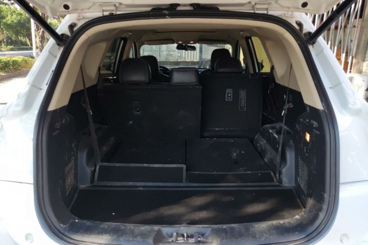 Used Dongfeng Fengon 580 2018 1.5T CVT Smart Connectivity Version Trunk