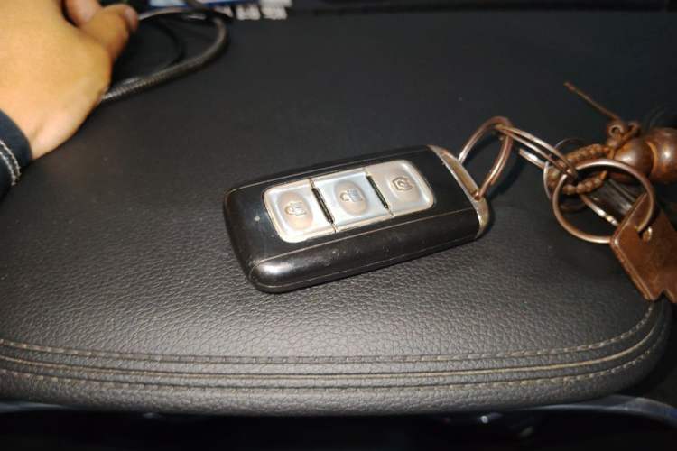 Used Dongfeng Fengon 580 2018 1.5T CVT Luxury Model Vehicle Key