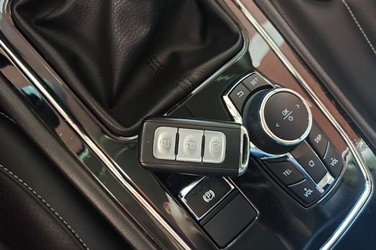 Used Dongfeng Fengon 580 2018 1.5T Manual Luxury Model Vehicle Key
