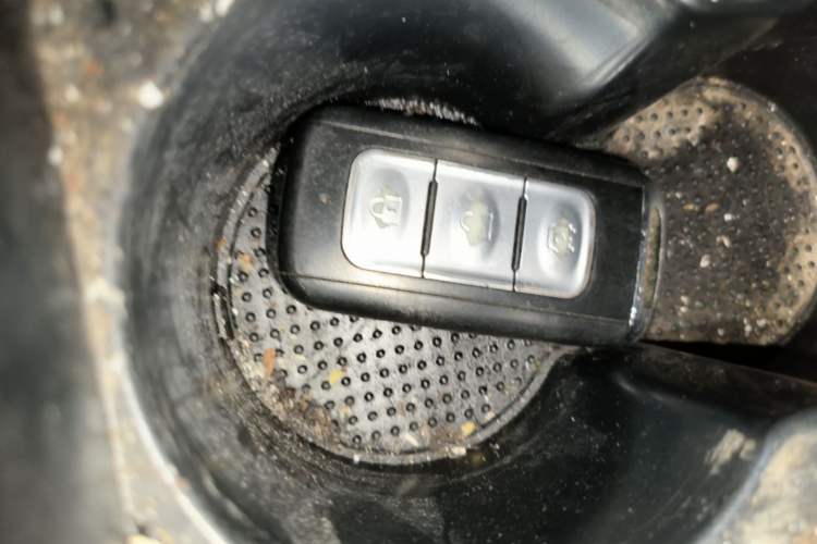 Used Dongfeng Fengon 580 2018 1.5T CVT Luxury Model Vehicle Key