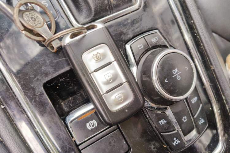 Used Dongfeng Fengon 580 2018 1.5T CVT ZhiShang Version Vehicle Key
