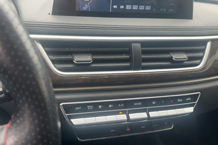 Used Dongfeng Fengon 580 2020 1.5T CVT Luxury Edition Audio And AC Panel