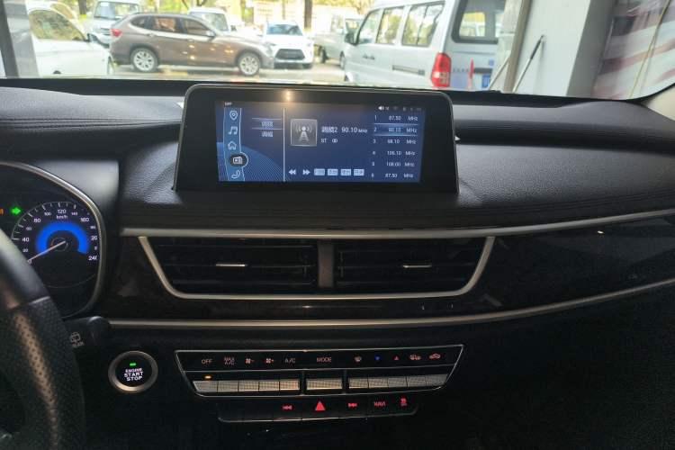 Used Dongfeng Fengon 580 2020 1.5T CVT Luxury Edition Audio And AC Panel