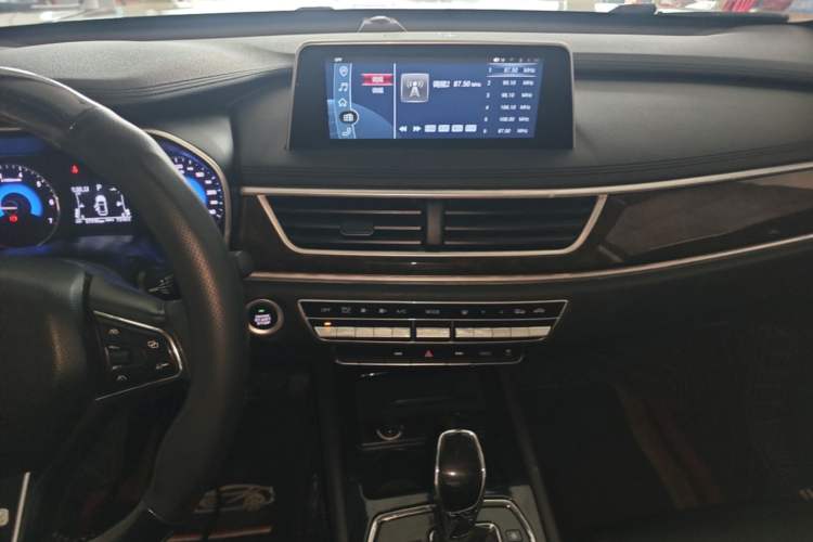 Used Dongfeng Fengon 580 2020 1.5T CVT Luxury Edition Audio And AC Panel