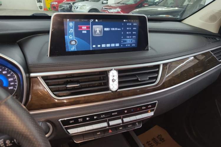 Used Dongfeng Fengon 580 2020 1.5T CVT Luxury Edition Audio And AC Panel