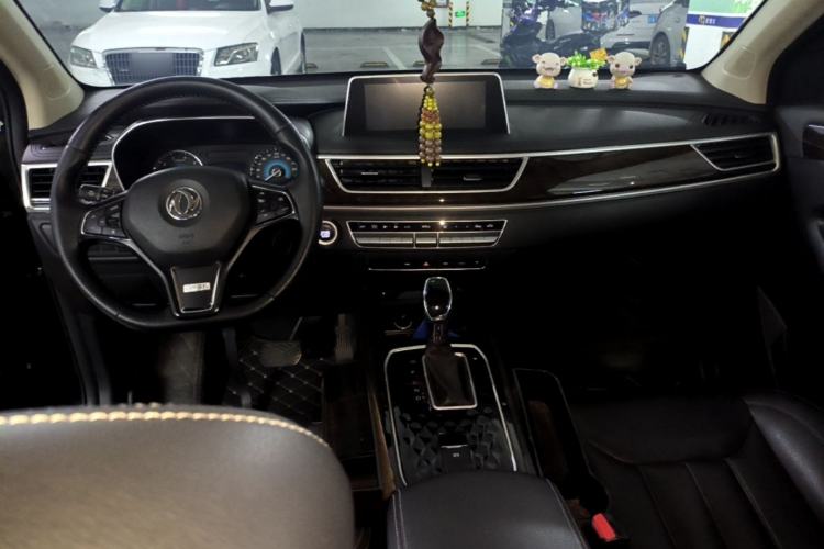Used Dongfeng Fengon 580 2020 1.5T CVT Luxury Edition Center Console
