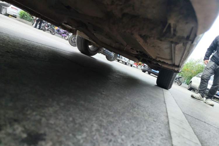 Used Dongfeng Fengon 580 2020 1.5T CVT Luxury Edition Chassis Front Left