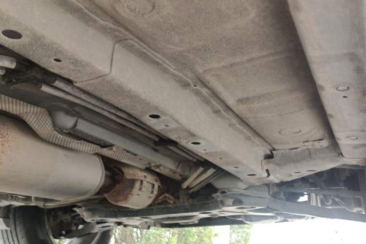 Used Dongfeng Fengon 580 2020 1.8L Manual Comfort Model Chassis Front Right