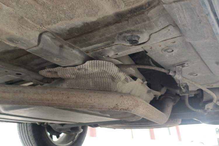 Used Dongfeng Fengon 580 2020 1.8L Manual Comfort Model Chassis Rear Left