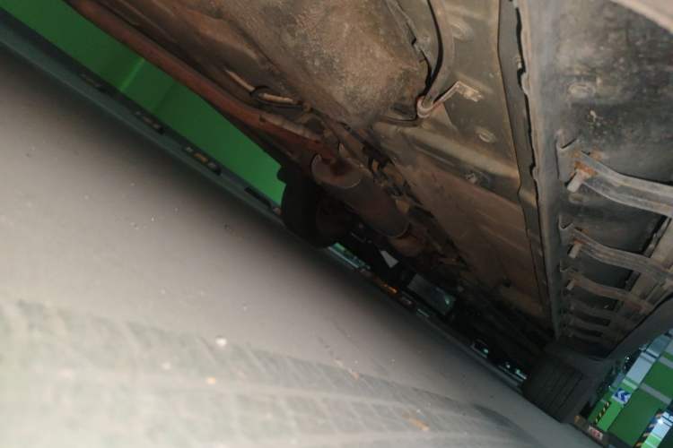 Used Dongfeng Fengon 580 2020 1.8L Manual Comfort Model Chassis Rear Right
