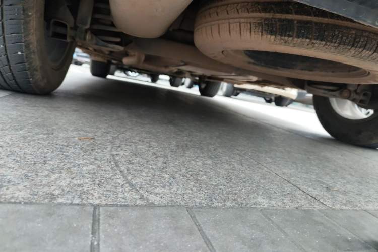 Used Dongfeng Fengon 580 2020 1.5T CVT Luxury Edition Chassis Rear