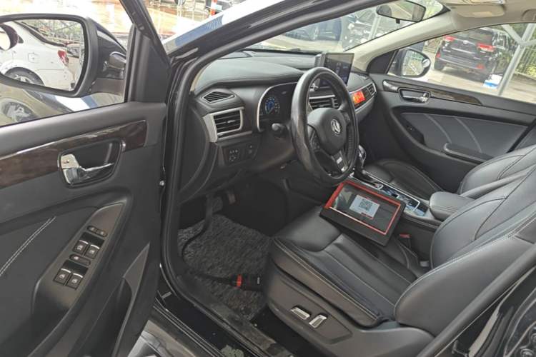 Used Dongfeng Fengon 580 2020 1.5T CVT Luxury Edition Driver Seat