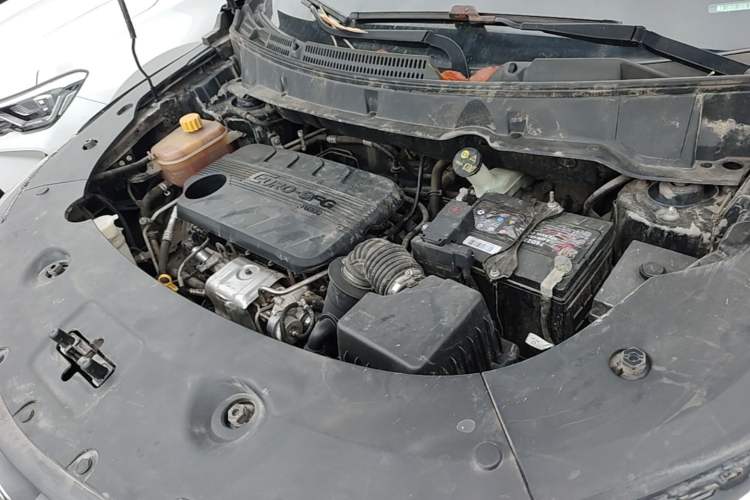 Used Dongfeng Fengon 580 2020 1.5T CVT Luxury Edition Engine Bay