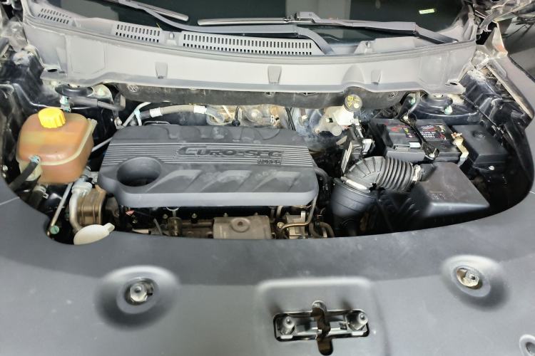 Used Dongfeng Fengon 580 2020 1.5T CVT Luxury Edition Engine Bay