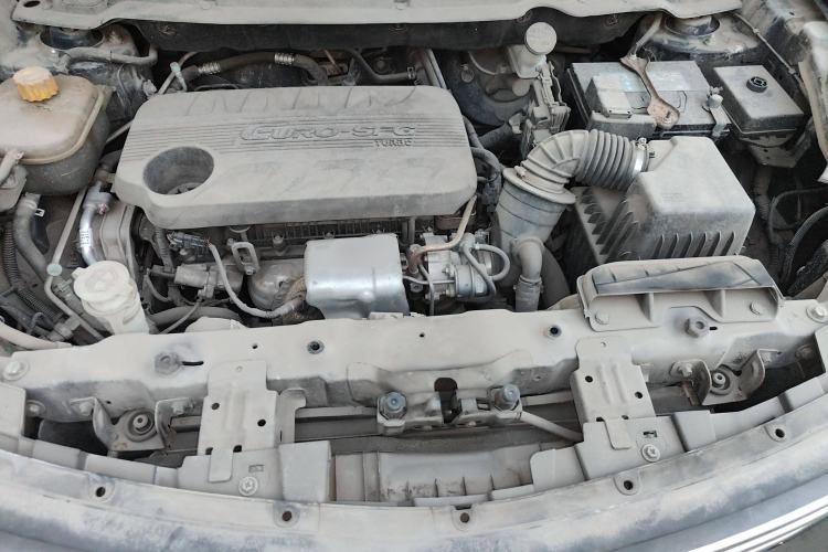 Used Dongfeng Fengon 580 2020 1.5T Manual Luxury Version Engine Bay