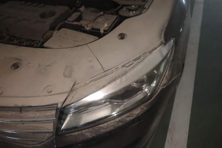 Used Dongfeng Fengon 580 2020 1.8L Manual Comfort Model Engine Bay Left