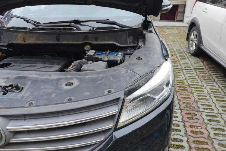 Used Dongfeng Fengon 580 2020 1.5T CVT Luxury Edition Engine Bay Left
