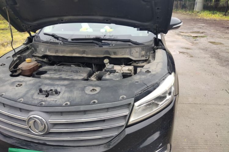 Used Dongfeng Fengon 580 2020 1.5T CVT Luxury Edition Engine Bay Left