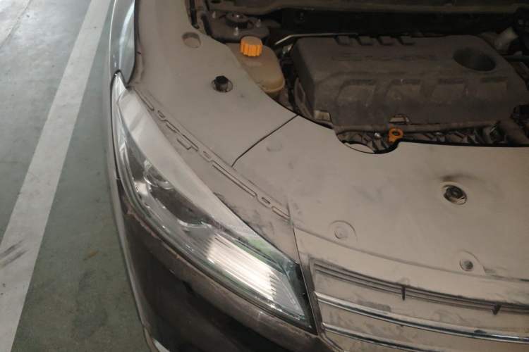 Used Dongfeng Fengon 580 2020 1.8L Manual Comfort Model Engine Bay Right