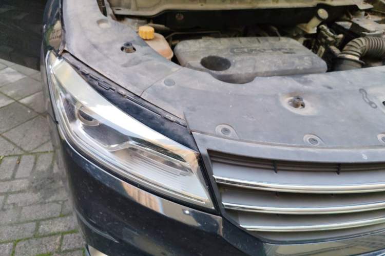 Used Dongfeng Fengon 580 2020 1.5T Manual Luxury Version Engine Bay Right