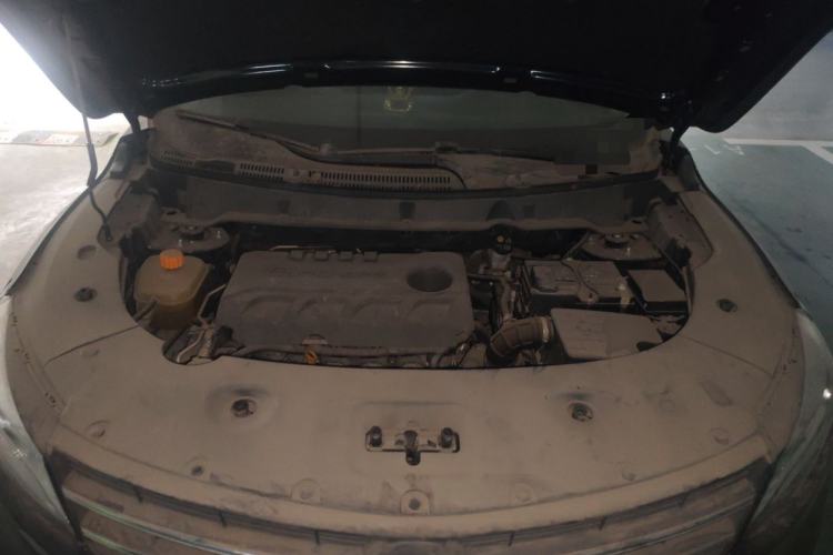 Used Dongfeng Fengon 580 2020 1.8L Manual Comfort Model Engine Bay