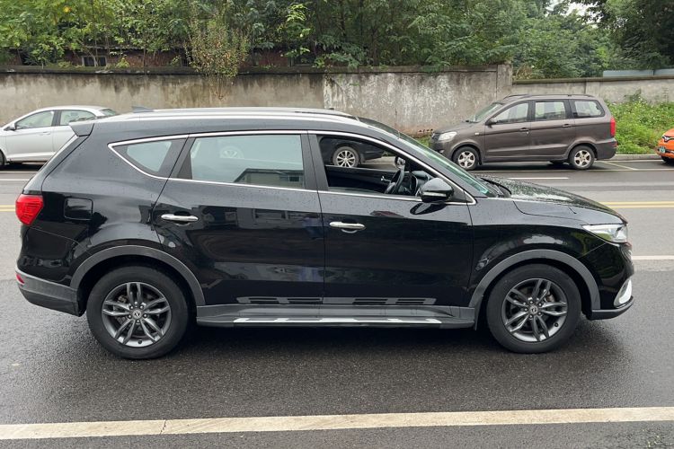 Used Dongfeng Fengon 580 2020 1.5T CVT Luxury Edition Exterior 2