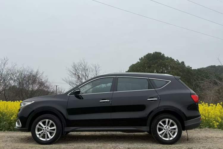 Used Dongfeng Fengon 580 2020 1.8L Manual Comfort Model Exterior 3