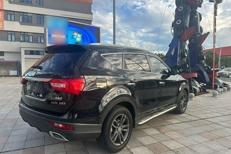 Used Dongfeng Fengon 580 2020 1.5T CVT Luxury Edition Exterior 4