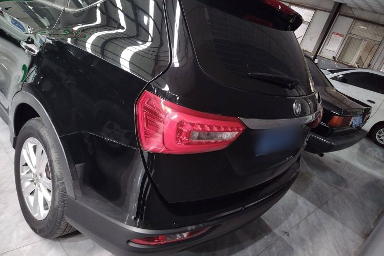 Used Dongfeng Fengon 580 2020 1.8L Manual Comfort Model Exterior 4