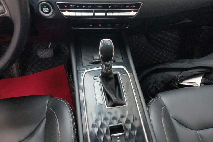 Used Dongfeng Fengon 580 2020 1.5T CVT Luxury Edition Gear Lever