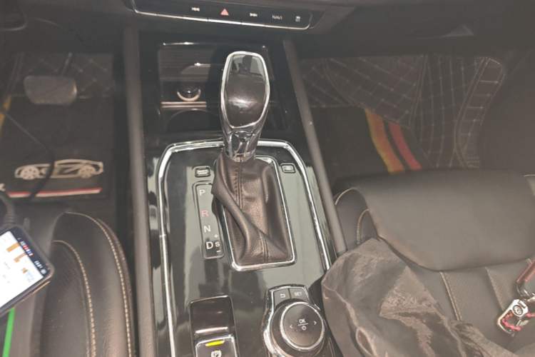 Used Dongfeng Fengon 580 2020 1.5T CVT Luxury Edition Gear Lever